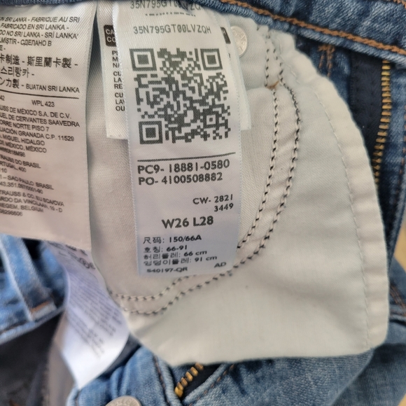 Levis 711 Womens Jeans Size 26 Skinny Mid Rise 5-Pocket - Picture 4 of 8
